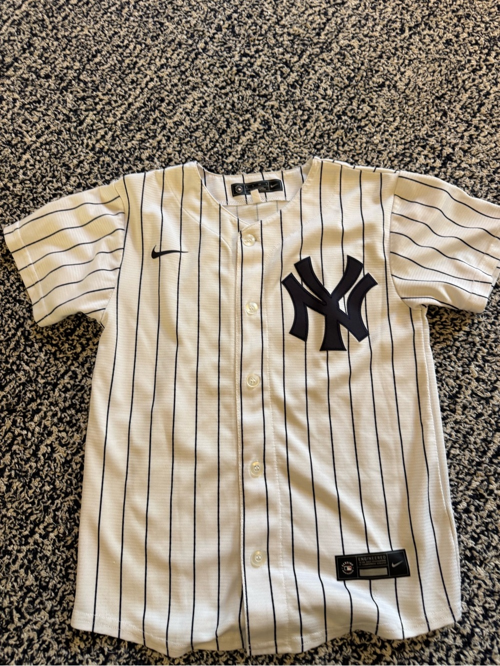 Nike Youth White Pinstripe Yankees Button-Front Jersey